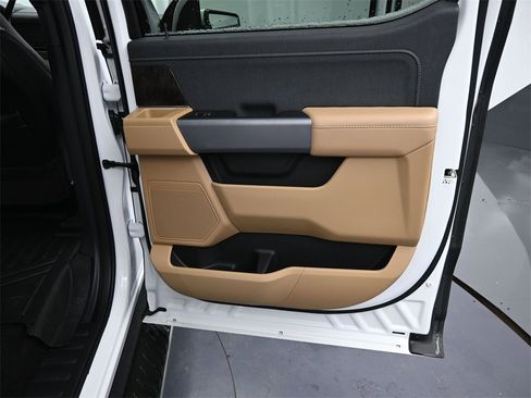 Used 2022 Ford F150 Lariat image 21