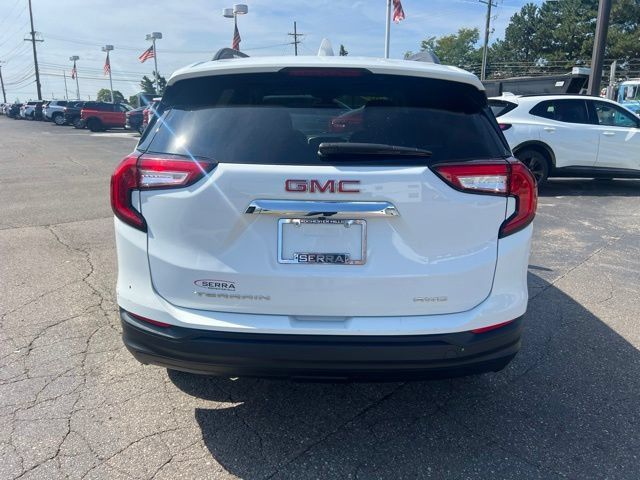 Used 2022 GMC Terrain SLE w/ Driver Convenience Package AWD/4WD image 7