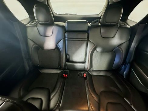 Used 2019 Jeep Cherokee Trailhawk w/ Comfort/Convenience Group image 13