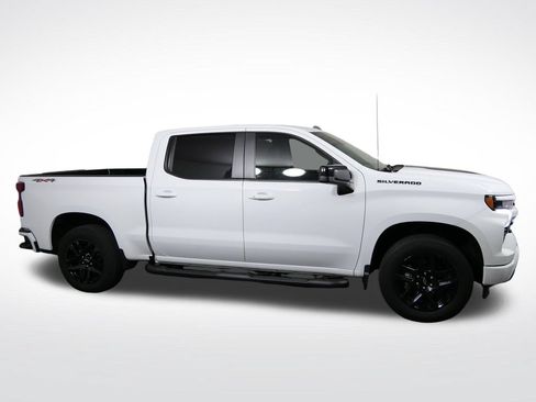 Used 2023 Chevrolet Silverado 1500 RST w/ Rally Edition AWD/4WD image 2