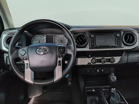 Used 2019 Toyota Tacoma 2WD Double Cab image 14