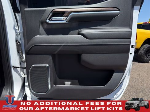 Used 2023 Chevrolet Silverado 1500 RST AWD/4WD image 24