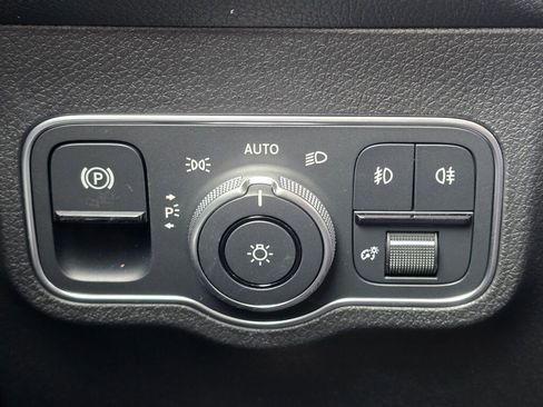 New 2026 Mercedes-Benz GLB 250 4MATIC image 39