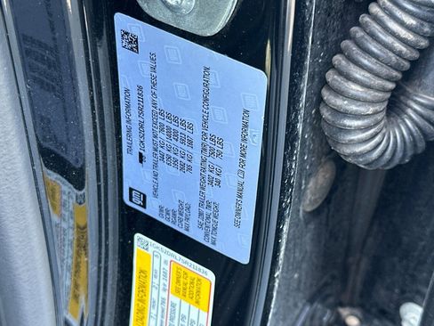 Used 2025 GMC Yukon Denali AWD/4WD image 55