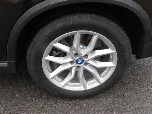 Used 2022 BMW X5 xDrive45e image 9