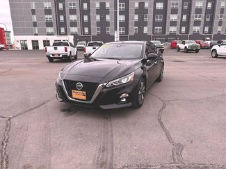 Used 2020 Nissan Altima 2.5 SV video 1