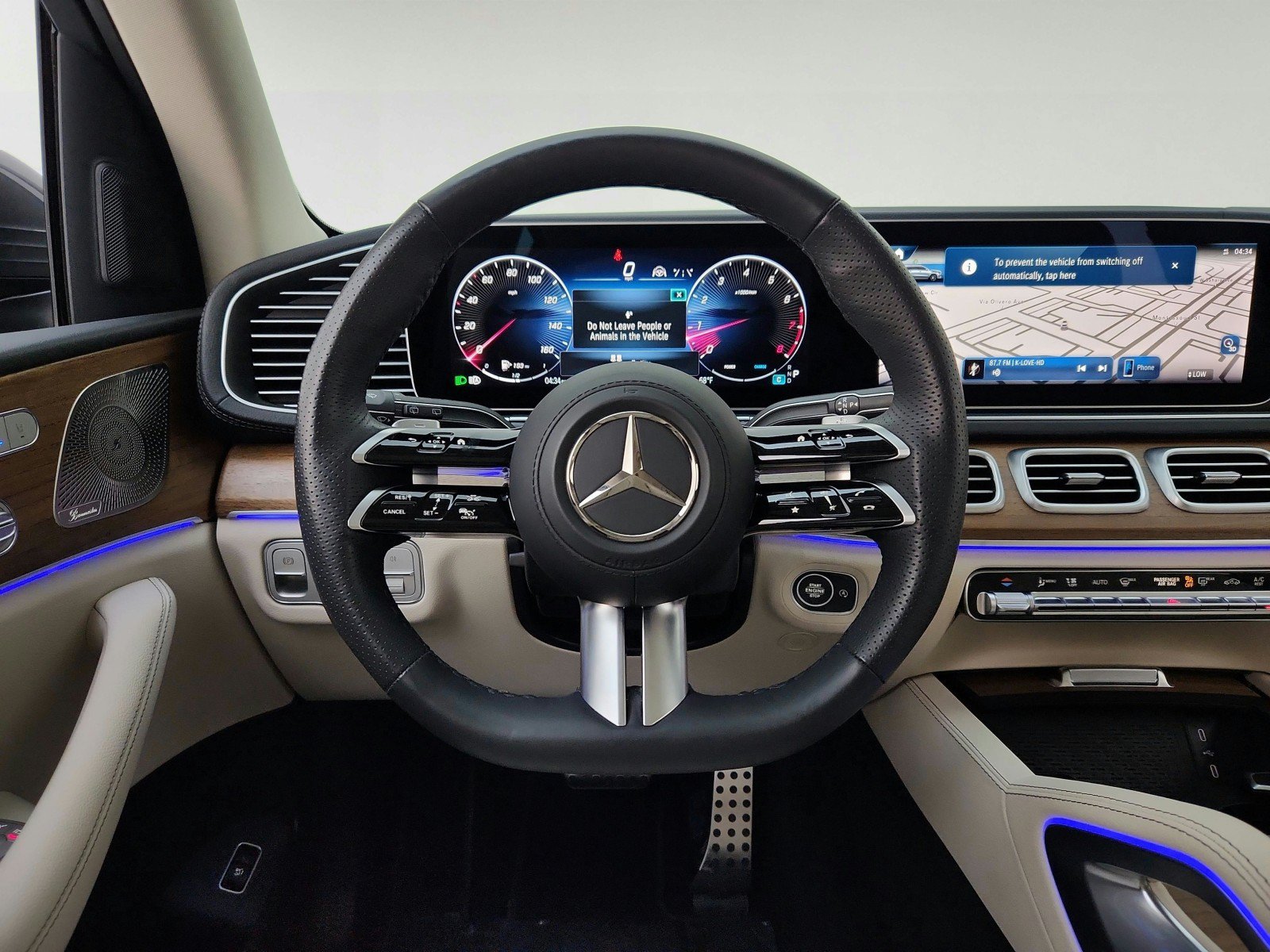 Used 2025 Mercedes-Benz GLS 450 4MATIC w/ AMG Line Exterior image 23