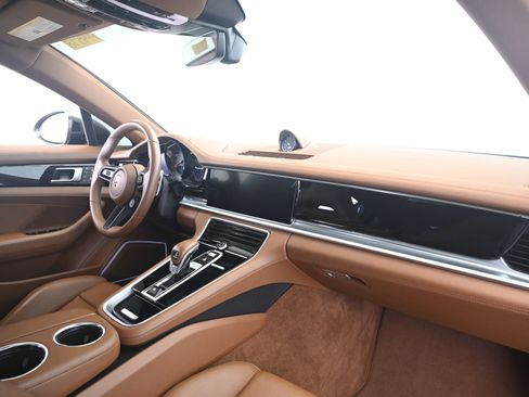 Certified 2023 Porsche Panamera 4S AWD/4WD image 22