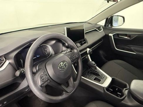 Used 2023 Toyota RAV4 XLE w/ Convenience Package image 16