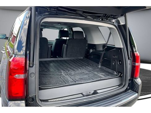 Used 2017 Chevrolet Tahoe Premier AWD/4WD image 37