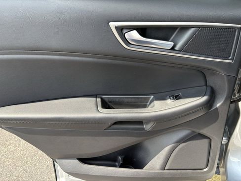 Used 2022 Ford Edge SEL w/ Convenience Package image 58