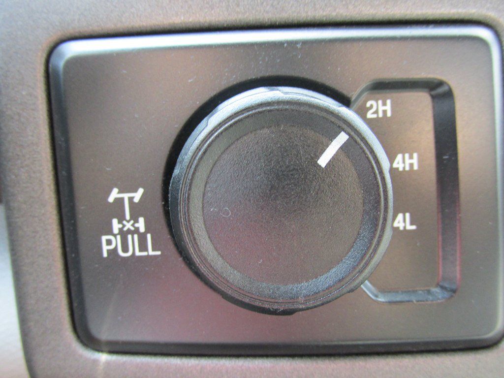Used 2018 Ford F250 XL AWD/4WD image 11