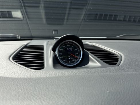 Certified 2014 Porsche 911 Carrera RWD image 20