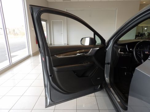 Used 2020 Cadillac XT6 Sport w/ Platinum Package image 8