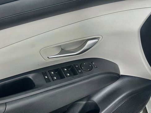 Used 2025 Hyundai Tucson SEL FWD image 15