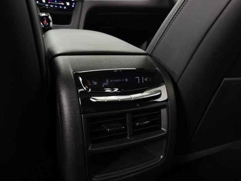 Certified 2022 Cadillac XT5 Premium Luxury image 33