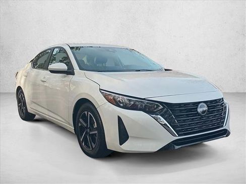 Used 2024 Nissan Sentra SV image 3