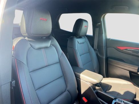 Used 2025 Chevrolet TrailBlazer RS w/ Driver Confidence Package image 27