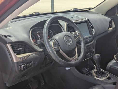 Used 2015 Jeep Cherokee Limited w/ Luxury Group FWD image 11