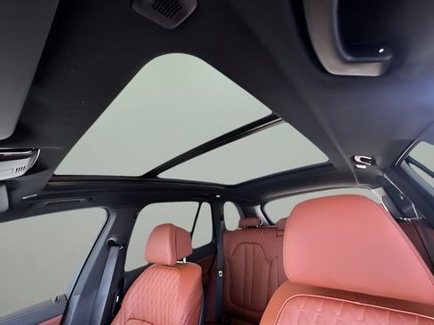 Used 2026 BMW X5 sDrive40i w/ M Sport Package image 20