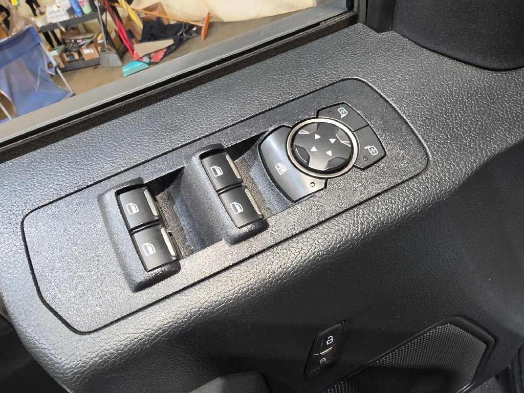 Used 2019 Ford F150 Raptor w/ Equipment Group 801A Mid AWD/4WD image 15