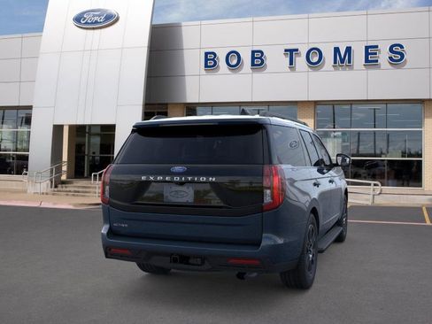 New 2025 Ford Expedition Active image 10
