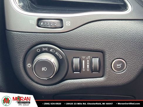Used 2020 Jeep Cherokee Limited AWD/4WD image 26