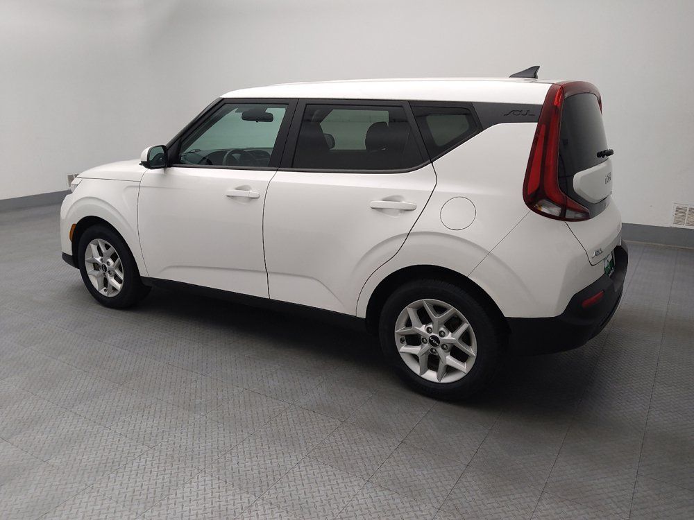 Used 2022 Kia Soul LX w/ Technology Package FWD image 3