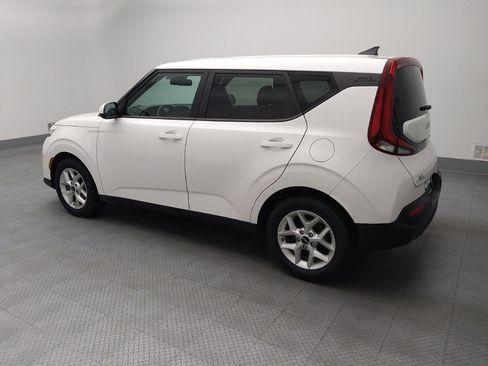 Used 2022 Kia Soul LX w/ Technology Package FWD image 3