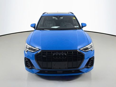Used 2023 Audi Q3 2.0T Premium w/ Black Optic Sport Package AWD/4WD image 2