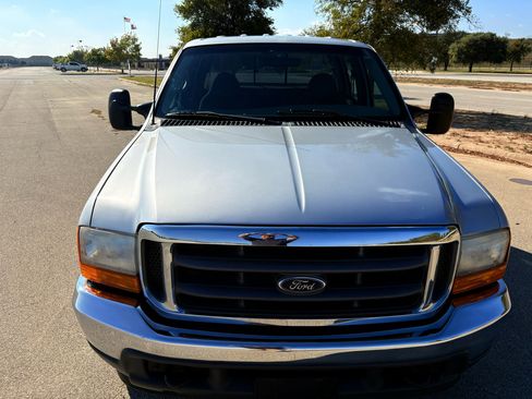 Used 2001 Ford F350 XLT image 45