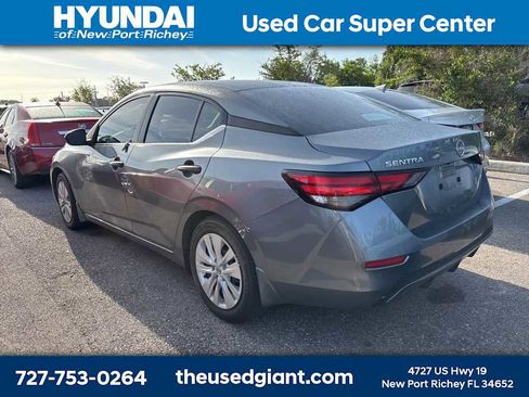 Used 2025 Nissan Sentra S image 2