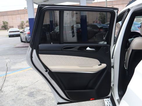 Used 2018 Mercedes-Benz GLS 550 4MATIC image 18