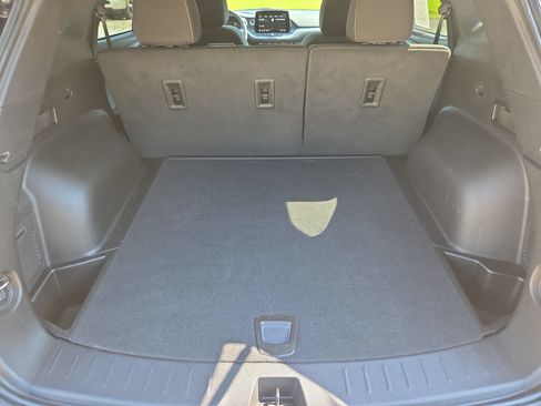 Used 2025 Chevrolet Blazer LT w/ LPO, Black Grille Bar Package FWD image 25