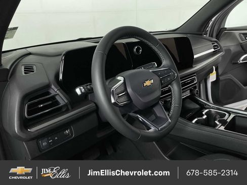 New 2026 Chevrolet Traverse LT image 14