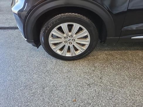 Used 2021 Ford Explorer Limited w/ Equipment Group 301A RWD image 13