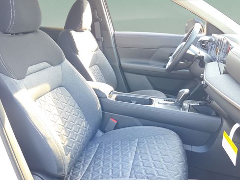 New 2026 Nissan Kicks SV w/ SV Premium Package FWD image 15