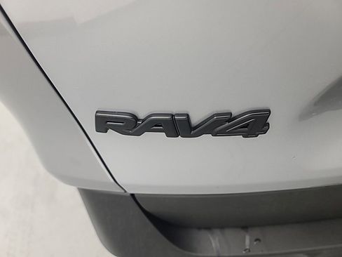 Used 2024 Toyota RAV4 XLE image 12