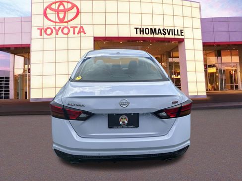 Used 2024 Nissan Altima 2.5 SR image 6