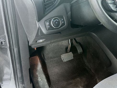 Used 2018 Ford Escape SE FWD image 16