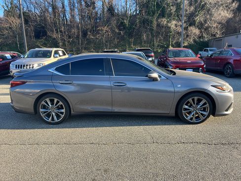 Used 2019 Lexus ES 350 F Sport image 4