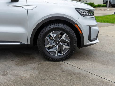 Used 2021 Kia Sorento S FWD image 34