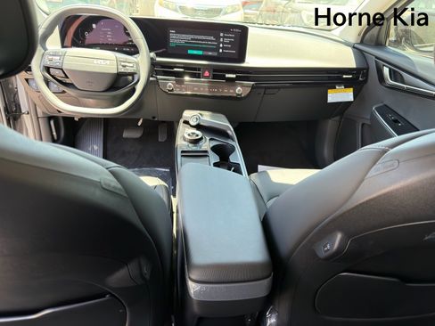 New 2026 Kia EV6 Light RWD image 18