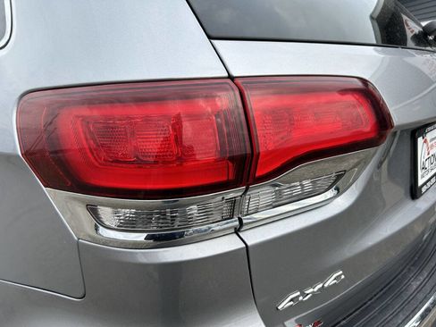 Used 2021 Jeep Grand Cherokee Limited image 54