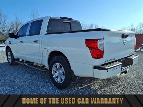 Used 2017 Nissan Titan SV image 7