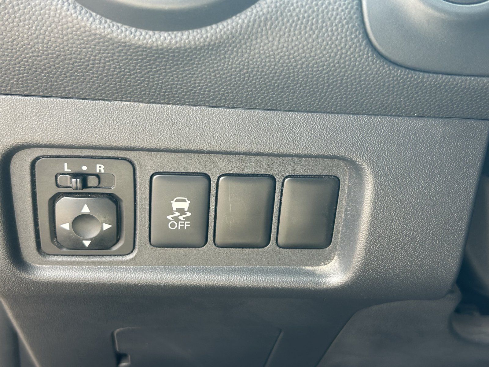 Used 2018 Mitsubishi Mirage G4 ES FWD image 17
