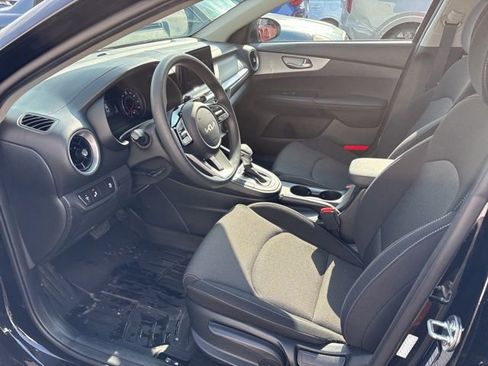 Certified 2024 Kia Forte LXS w/ LXS Technology Package image 8