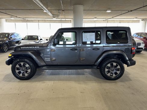 Used 2019 Jeep Wrangler Unlimited Sahara image 5