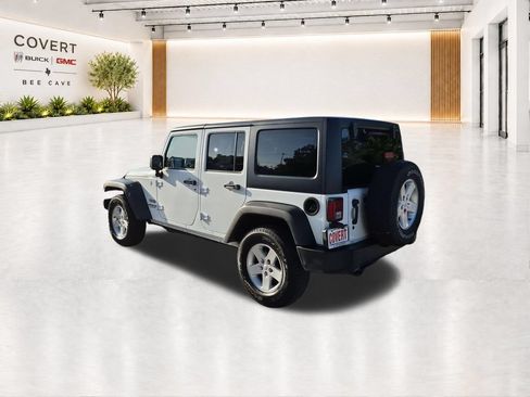 Used 2017 Jeep Wrangler Unlimited Sport w/ Quick Order Package 24S AWD/4WD image 10