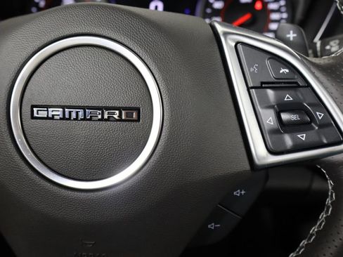 Used 2020 Chevrolet Camaro SS RWD image 10